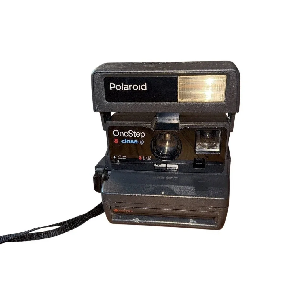 Polaroid OneStep Closeup 600 Instant Film Camera Black Built-In Flash 1980's Vtg